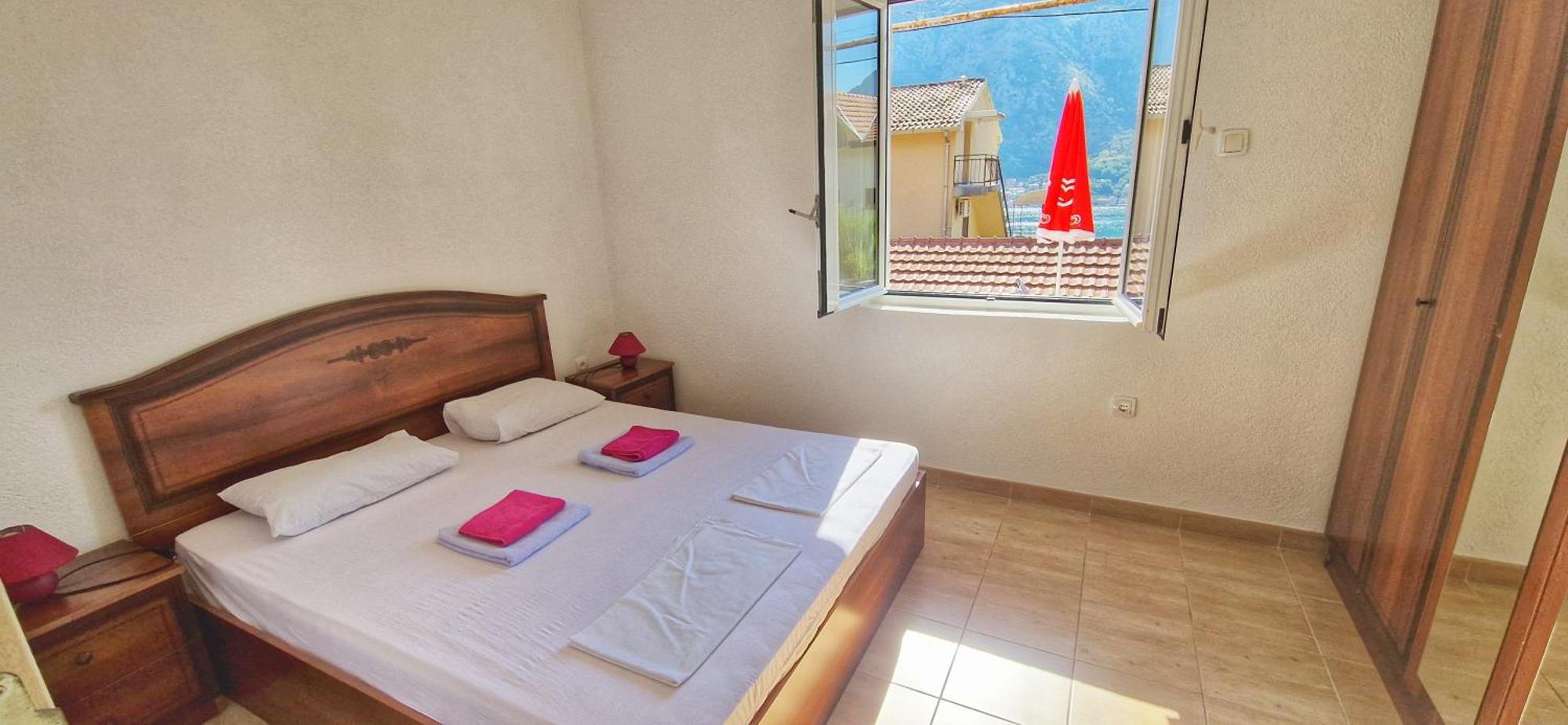 Apartments Lazarevic Kotor Zimmer foto
