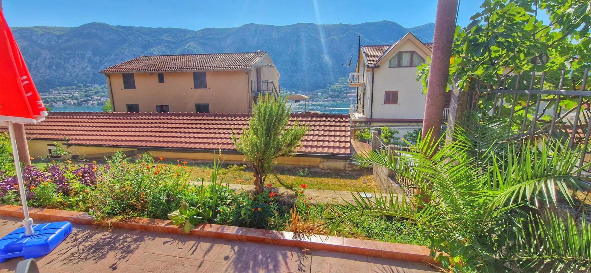 Apartments Lazarevic Kotor Zimmer foto